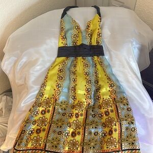 Moulinette Soeurs for Anthropologie Electric Age
Silk Yellow Halter Dress Sz  0